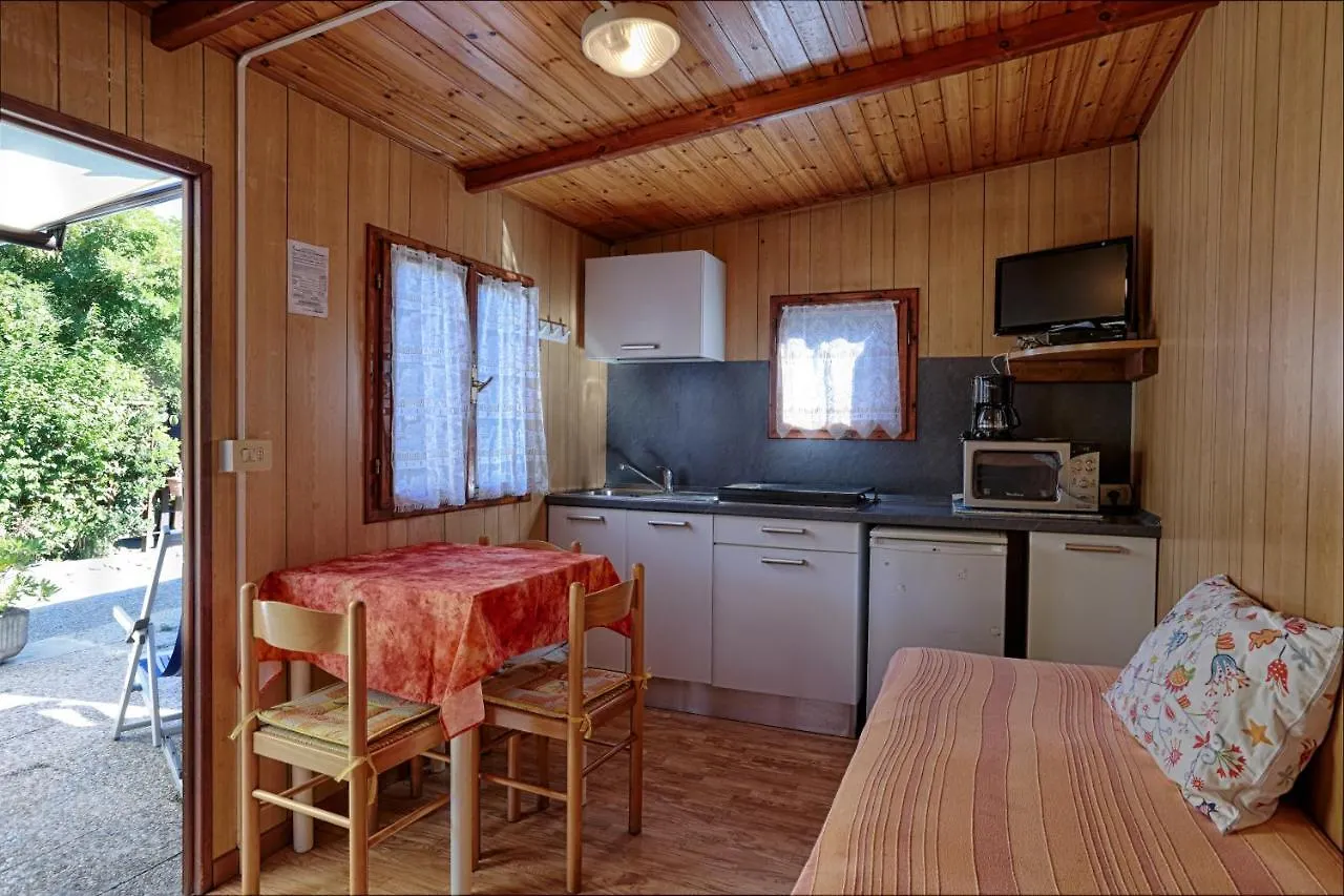 Villaggio Camping Valdeiva 데이바마리나 캠프장