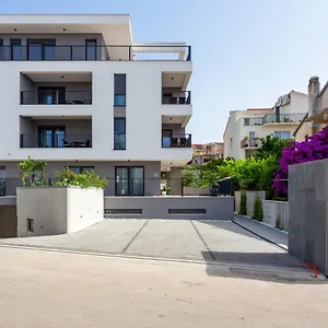 Mare's 1 Appartement Split